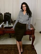 Latina naked moms photo gallery presents naked secretary