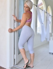 Towheaded lady shows everything in mature pornstar pics