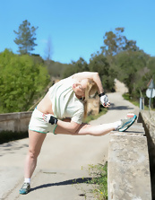 Sportswoman strips during workout in naked outdoor moms pics