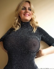 British blonde with big tits presents stockings mature pics