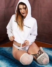 Amazing MILF porn pics of alt mom with hairy vagina