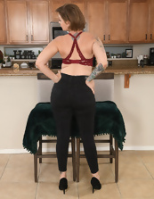 Hot MILF undressing and toying twat nude moms gallery