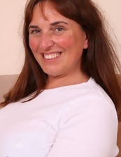 Busty Milf In Tight White Top Pics
