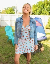 Milf Pussy Outdoor Tease Gallery