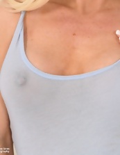 Paint Covered Milf Pussy Show Pics