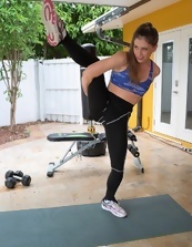 Fitness Strip And Ass Peek Pics