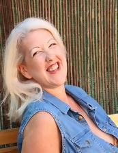 Mature Milf In Denim Undressing Outdoors