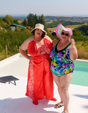 BBW Granny Poolside Pussy Gallery