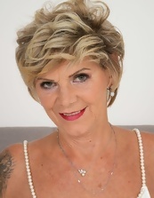 Horny Gilf Hairy Pussy Toying Pics