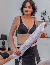 Mature Lingerie Face Sitting Pussy Lick Photos