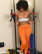 Ebony Milf Nude Gym Pussy Photos Gallery