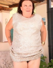 Mature Housewife Outdoor Lingerie Pics