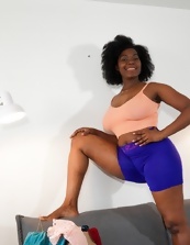 Ebony Mature Hairy Solo Nude Photos