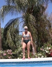 Mature Gilf Poolside Bikini Nude Pics Gallery