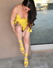 Brunette Babe Spreads And Plays With Toys Pics