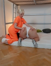 Lesbian Prison Bush Licking Pics Gallery