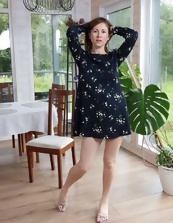 Mature Brunette Nude Photoshoot Gallery