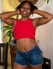 Dark-Skinned Beauty Pussy Spread Pictures