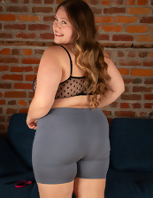 Hairy Pussy And Big Tits Solo Gallery