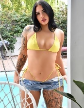 Tatted Bikini Tease Outdoor Gallery Pics