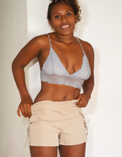 Black Solo Nude Pics With Natural Tits And Bush