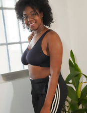 Ebony Babe Hairy Pussy Solo Tease Pics