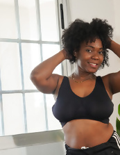 Ebony Babe Hairy Pussy Solo Tease Pics