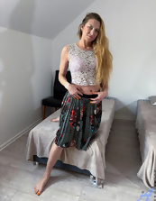 Mature Nude Solo Gallery With Shaved Pussy Tease