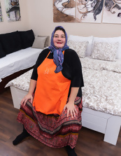 Mature Granny Apron Tease Photos