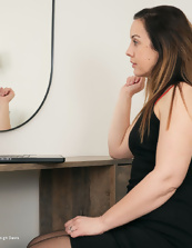 Mature Solo Tease Pics With Big Booty