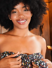 Raw Naked Photos Of Solo Finger Tease And Bush