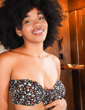 Raw Naked Photos Of Solo Finger Tease And Bush