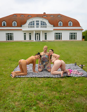 Outdoor Nude Trio Pics Spread Pose With Fingering