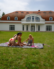 Outdoor Nude Trio Pics Spread Pose With Fingering