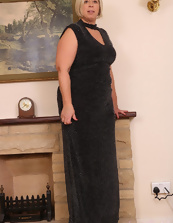 Mature Milf Lingerie Gallery: Saggy Tits Tease