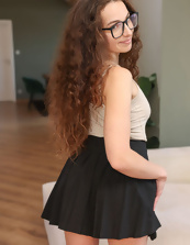 Glasses Babe Natural Tits And Bush Fuck Pics