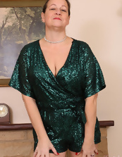 Mature MILF Solo Tease Photos With Saggy Tits