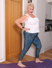 Curvy Mature Milf Nude Yoga Strip Gallery