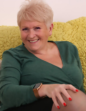 Mature Milf Big Tits Stocking Tease Gallery