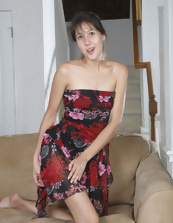 Mature Naked Photos: Booty Out Spread Pose Solo