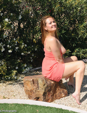 Juicy Mature Nude Gallery With Spread Bush