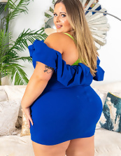 Curvy Mature Babe Gallery - Big Booty Thong